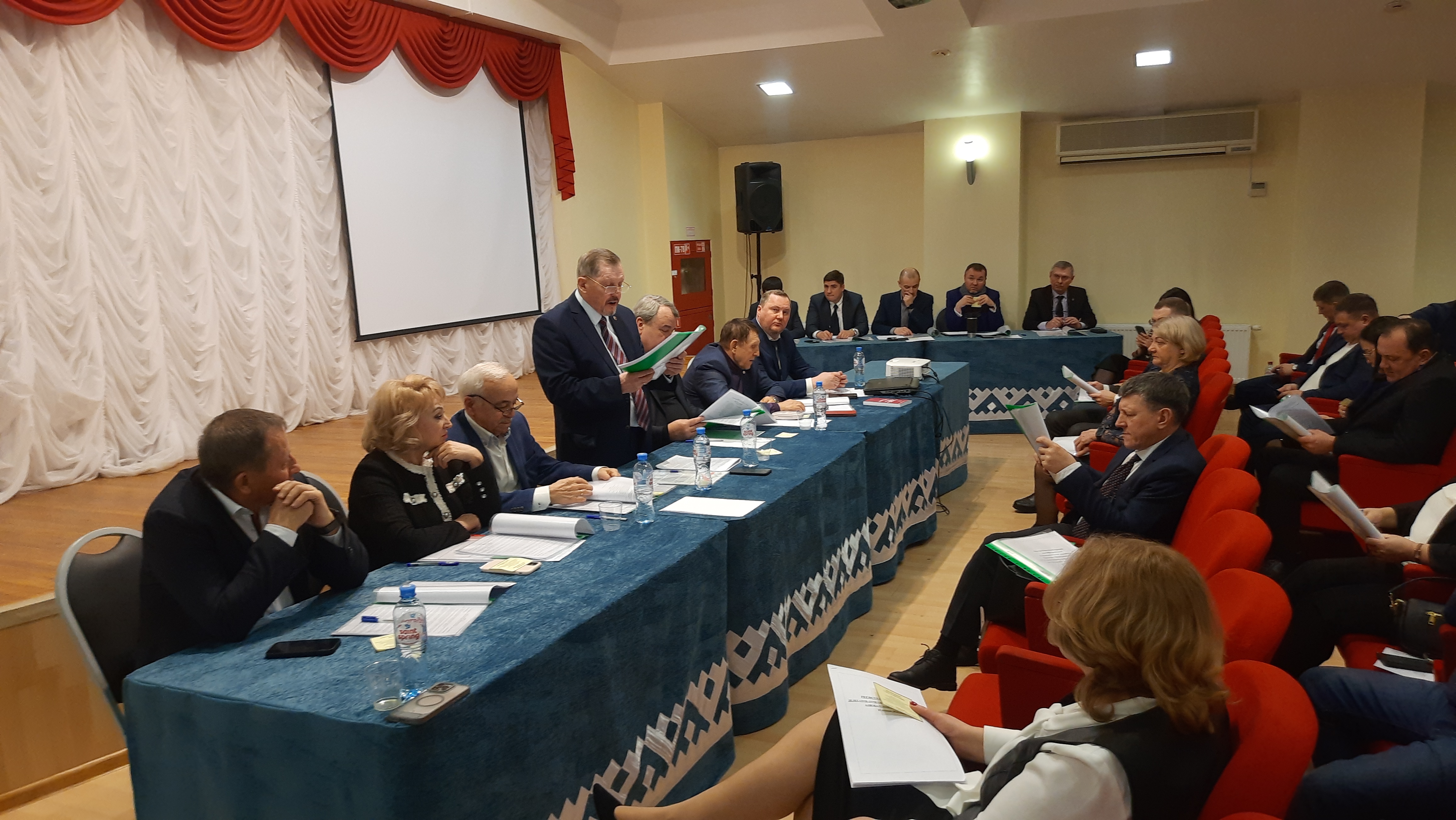 Фото к публикации: Отчётные конференции